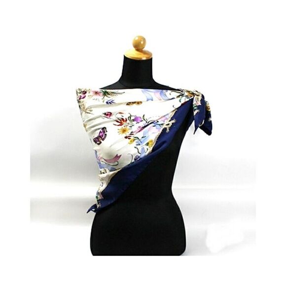 Pre Loved Gucci Floral Print Silk Scarf Women Multicolour Scarves & Shawls - Picture 3 of 8